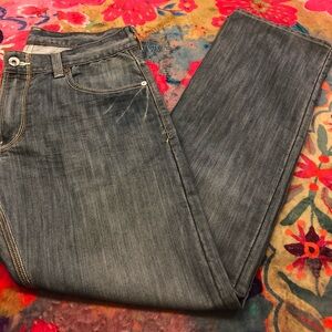 LEVI’S excellent cond and look new. Unusual stitching etc but look very cool!